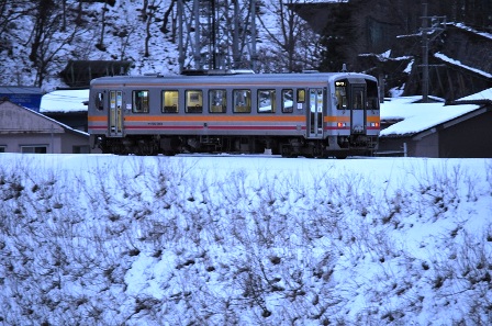 ローカル列車1.jpg